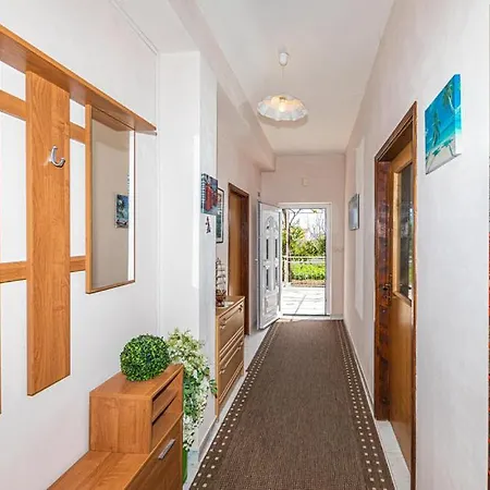 Apartment Oasis Kastela