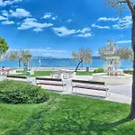 Oasis * Kaštela