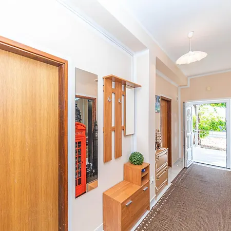 Oasis Apartamento Kaštela